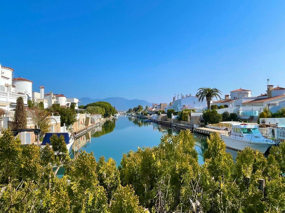 Apartamento Vistas Al Mar Aire Acondicionado Wifi إمبوريابرافا المظهر الخارجي الصورة